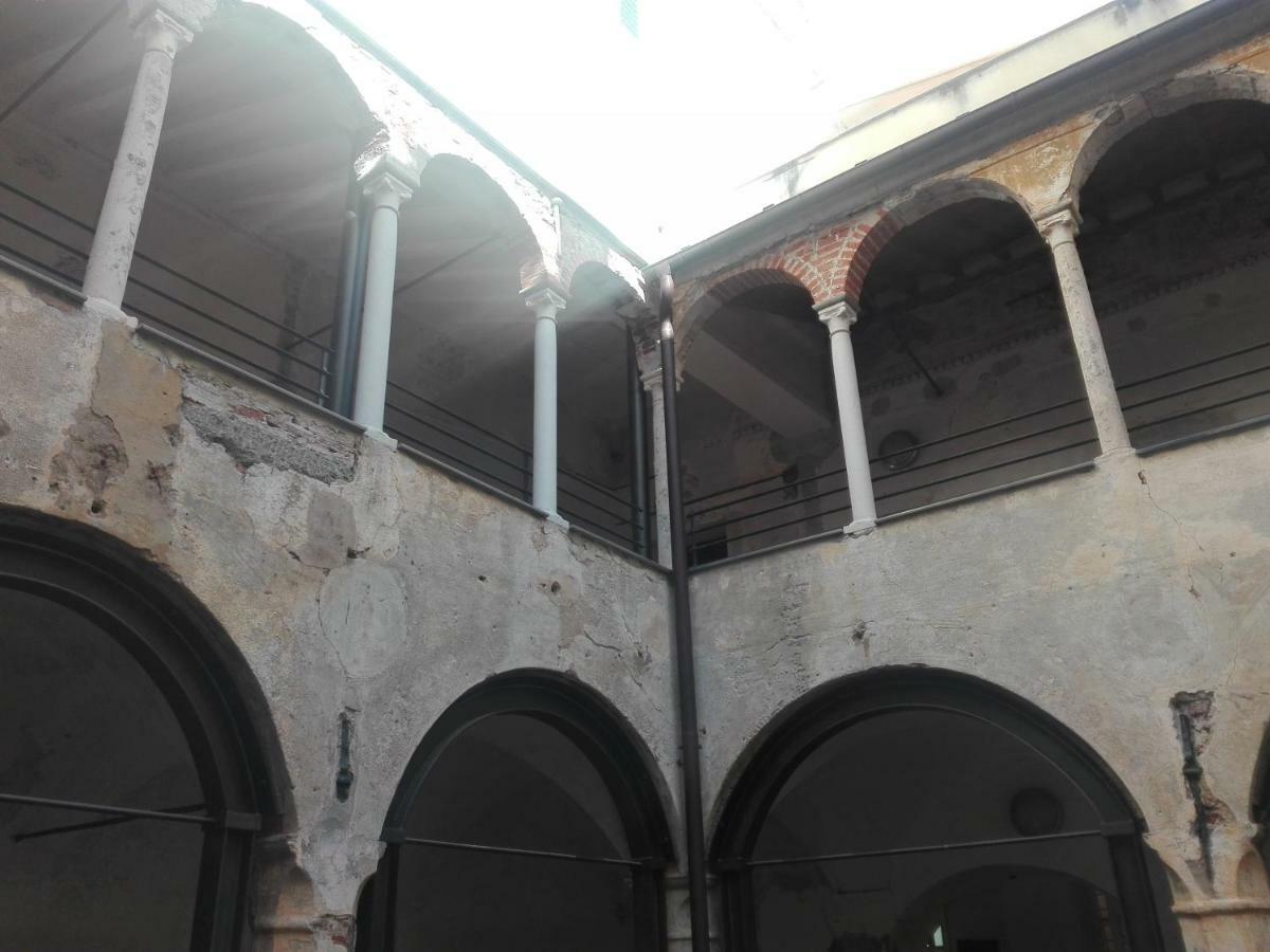 Al Chiostro Guesthouse Genoa Exterior photo